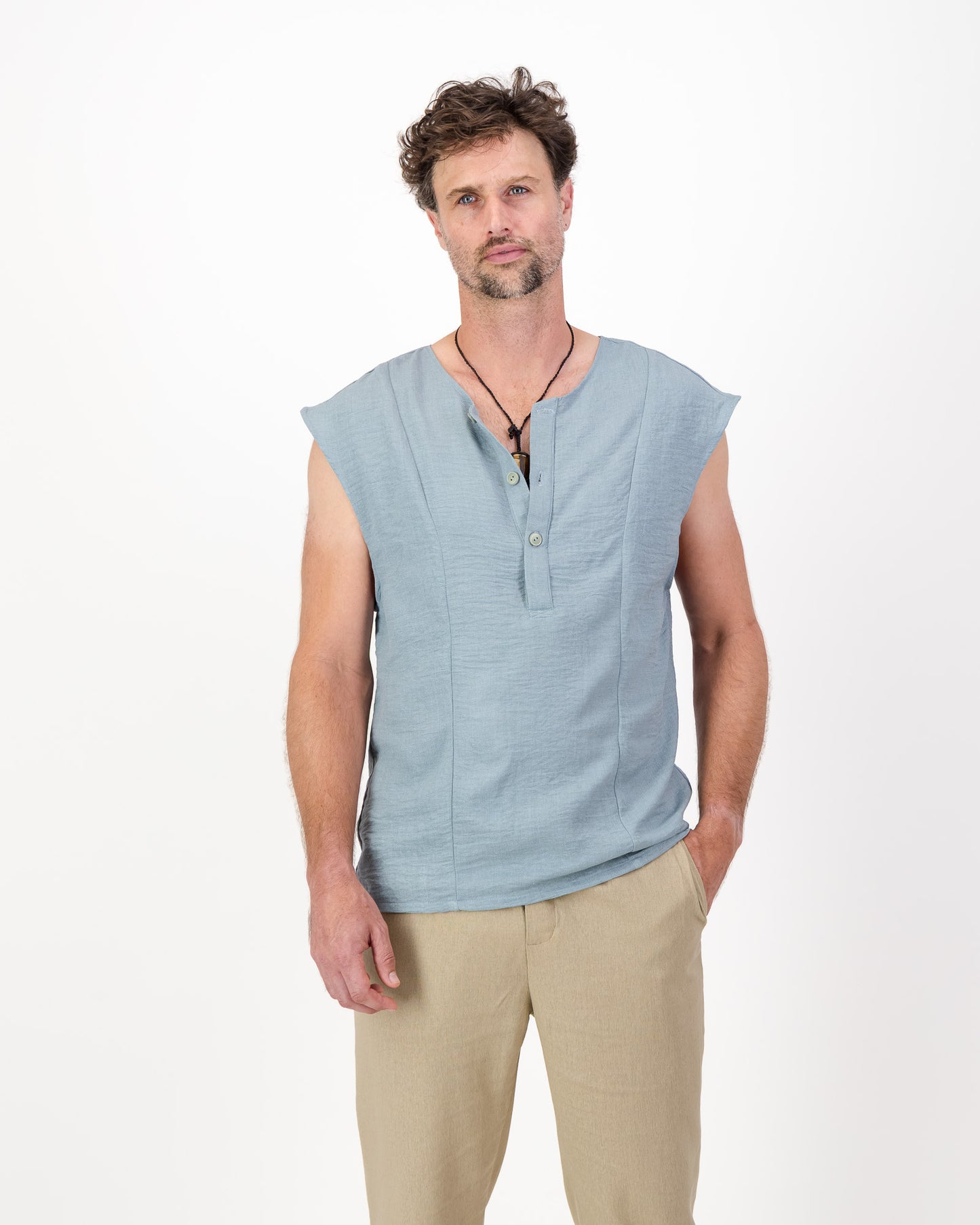 #04 - The Linen Vest