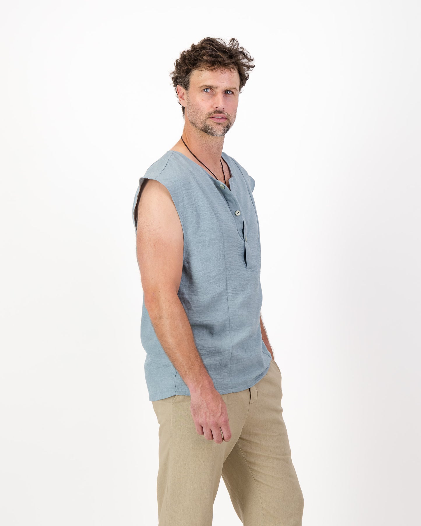 #04 - The Linen Vest